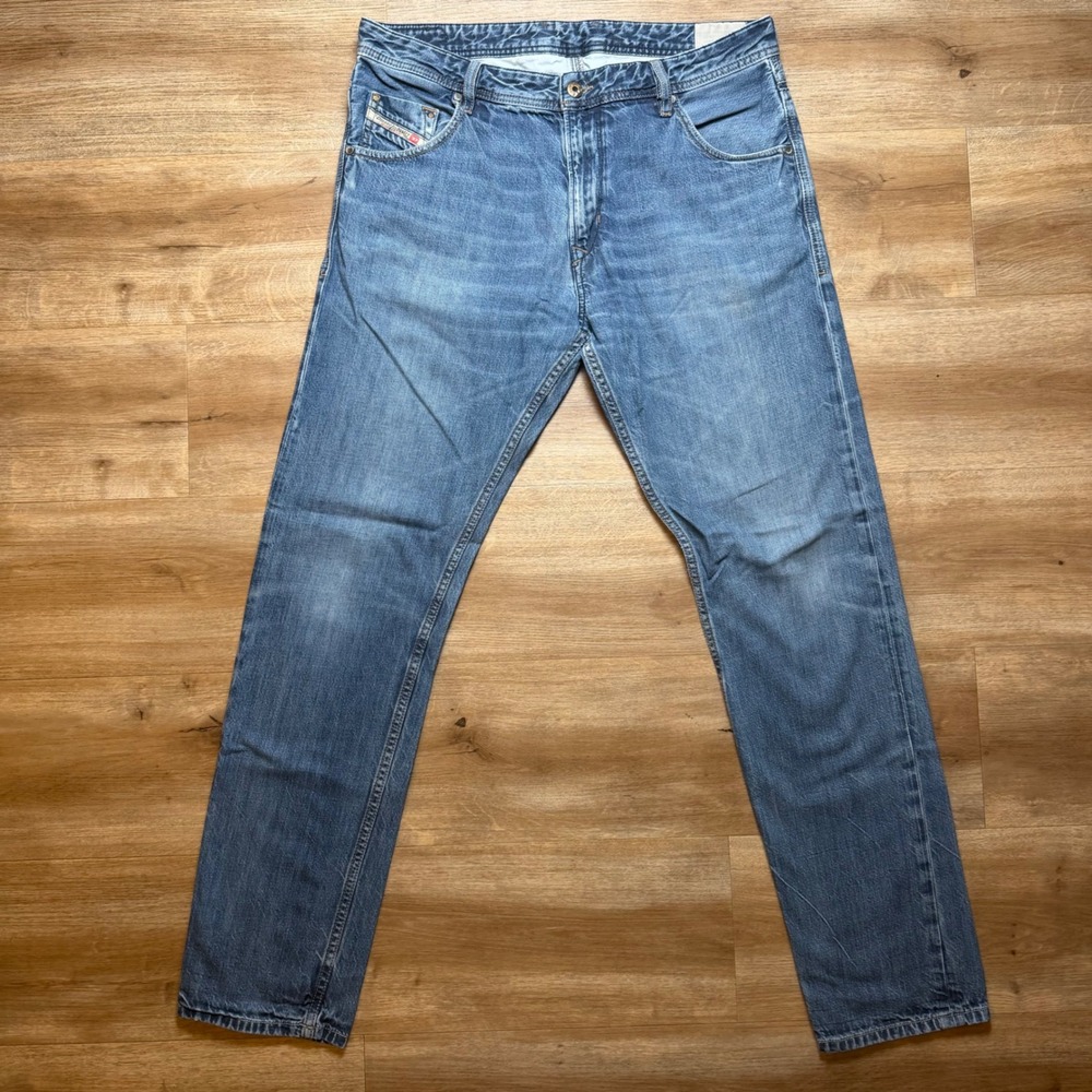 Diesel Krayver Jeans Mens 34x32 Blue Slim Carrot Fit Medium Wash Denim 0823K